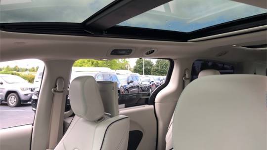 2018 Chrysler Pacifica Hybrid 2C4RC1N75JR172588