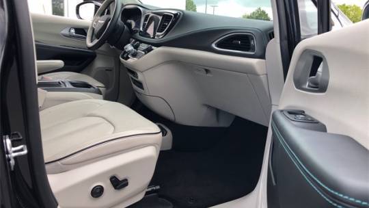 2018 Chrysler Pacifica Hybrid 2C4RC1N75JR172588