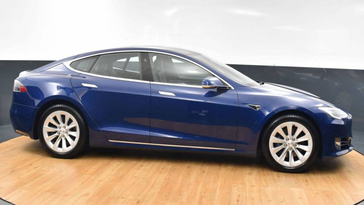 2017 Tesla Model S 5YJSA1E23HF199838