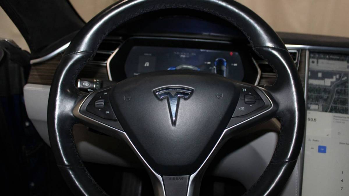 2015 Tesla Model S 5YJSA1S21FF096287