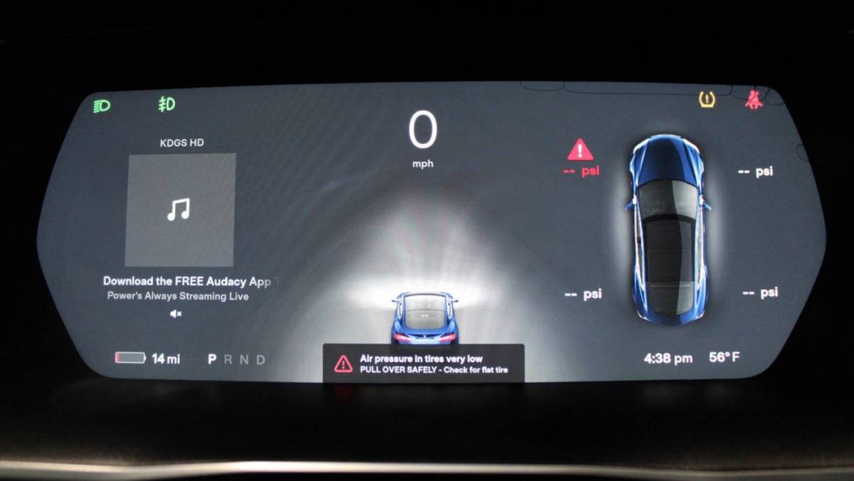 2015 Tesla Model S 5YJSA1S21FF096287
