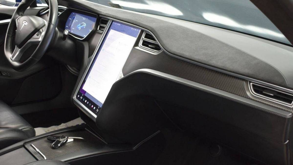 2017 Tesla Model S 5YJSA1E23HF199838