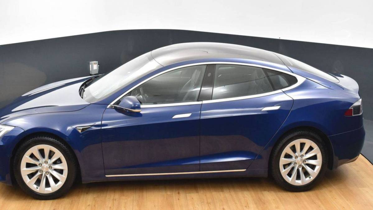 2017 Tesla Model S 5YJSA1E23HF199838