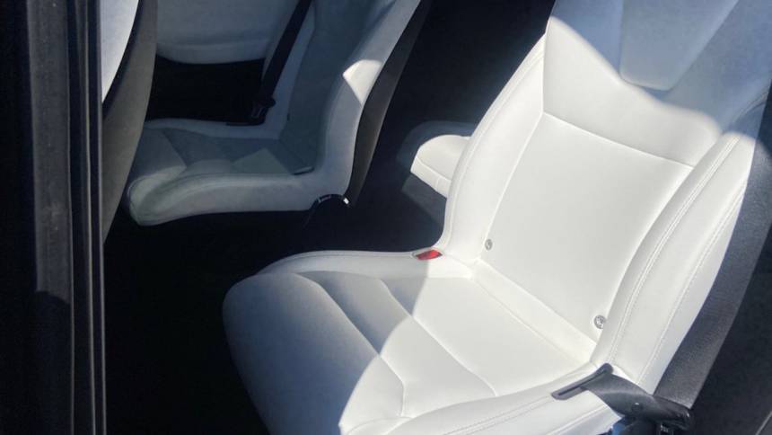 2020 Tesla Model X 5YJXCBE4XLF303113