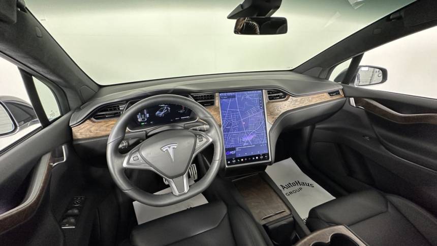 2019 Tesla Model X 5YJXCBE43KF182066
