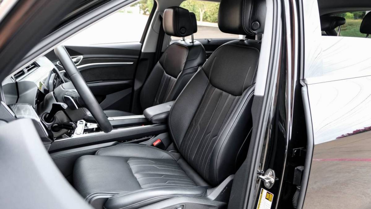 2021 Audi e-tron WA1VAAGE1MB004671