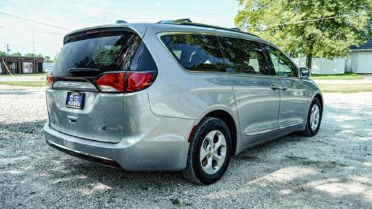 2018 Chrysler Pacifica Hybrid 2C4RC1L70JR364956