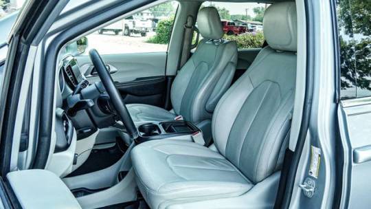 2018 Chrysler Pacifica Hybrid 2C4RC1L70JR364956