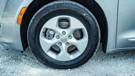 2018 Chrysler Pacifica Hybrid 2C4RC1L70JR364956