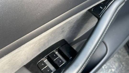 2019 Tesla Model 3 5YJ3E1EB9KF432444