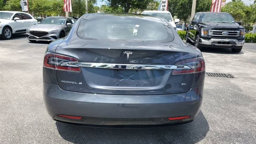2016 Tesla Model S 5YJSA1E19GF152769
