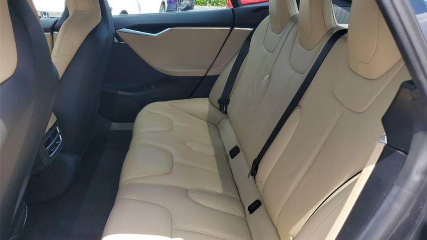 2016 Tesla Model S 5YJSA1E19GF152769