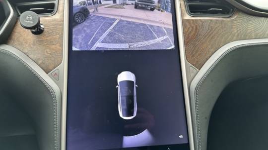 2019 Tesla Model X 5YJXCAE43KF183146