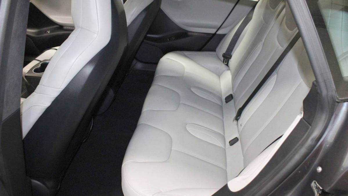 2016 Tesla Model S 5YJSA1E22GF129441