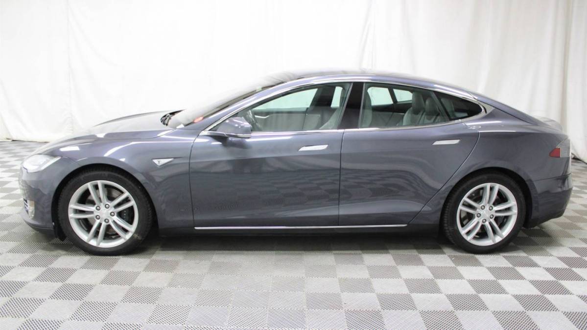 2016 Tesla Model S 5YJSA1E22GF129441