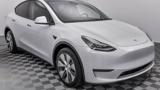 2020 Tesla Model Y 5YJYGDEE4LF053932