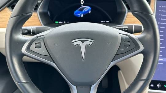 2018 Tesla Model X 5YJXCBE20JF117558
