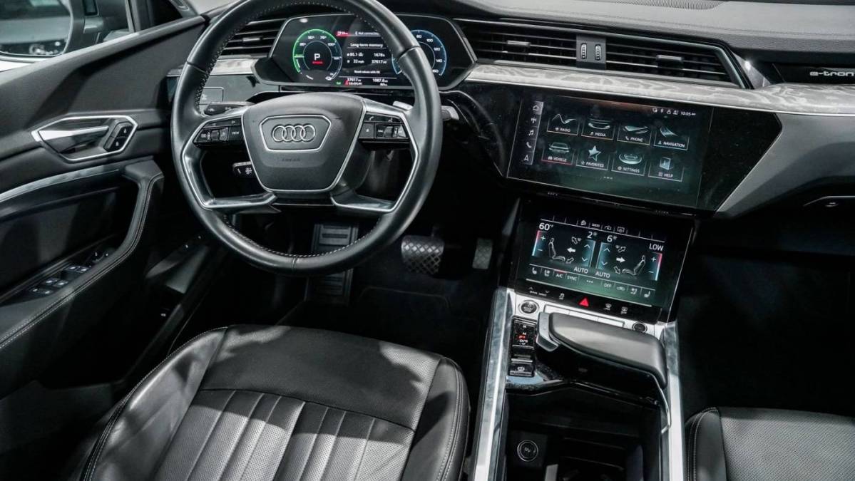 2021 Audi e-tron WA12AAGE9MB001018