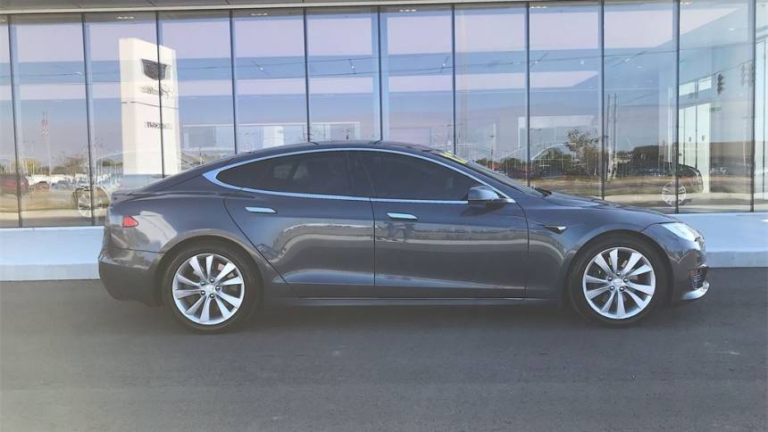 2017 Tesla Model S 5YJSA1E28HF194800