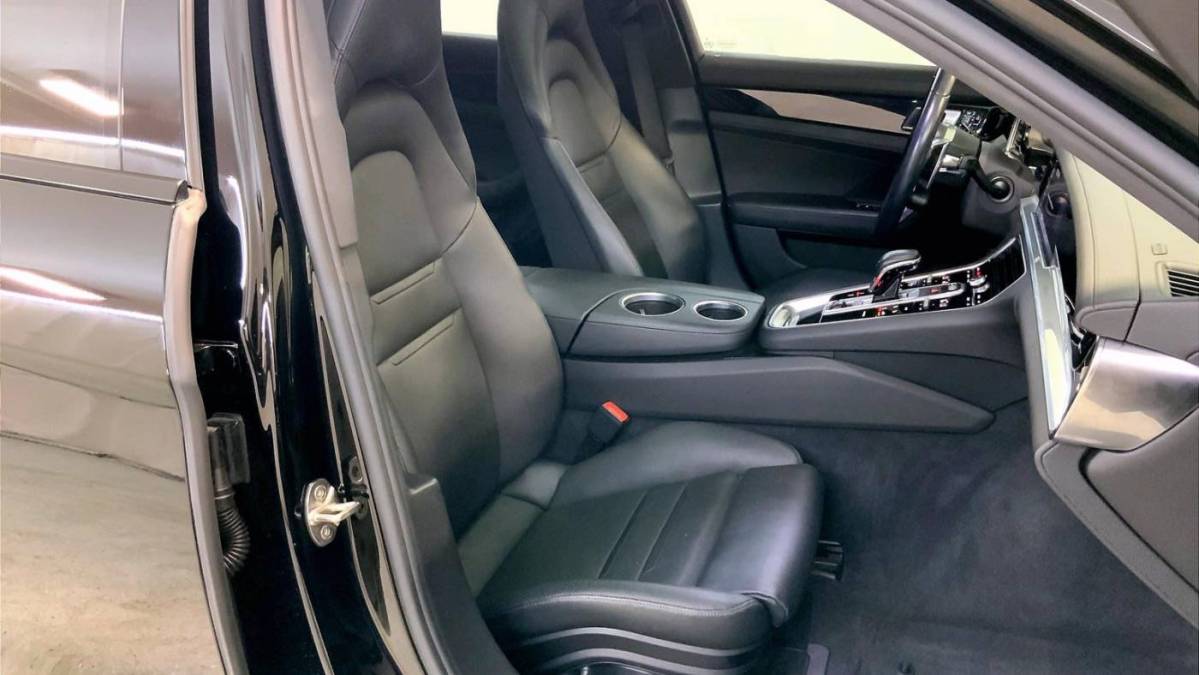 2020 Porsche Panamera WP0AE2A79LL131010