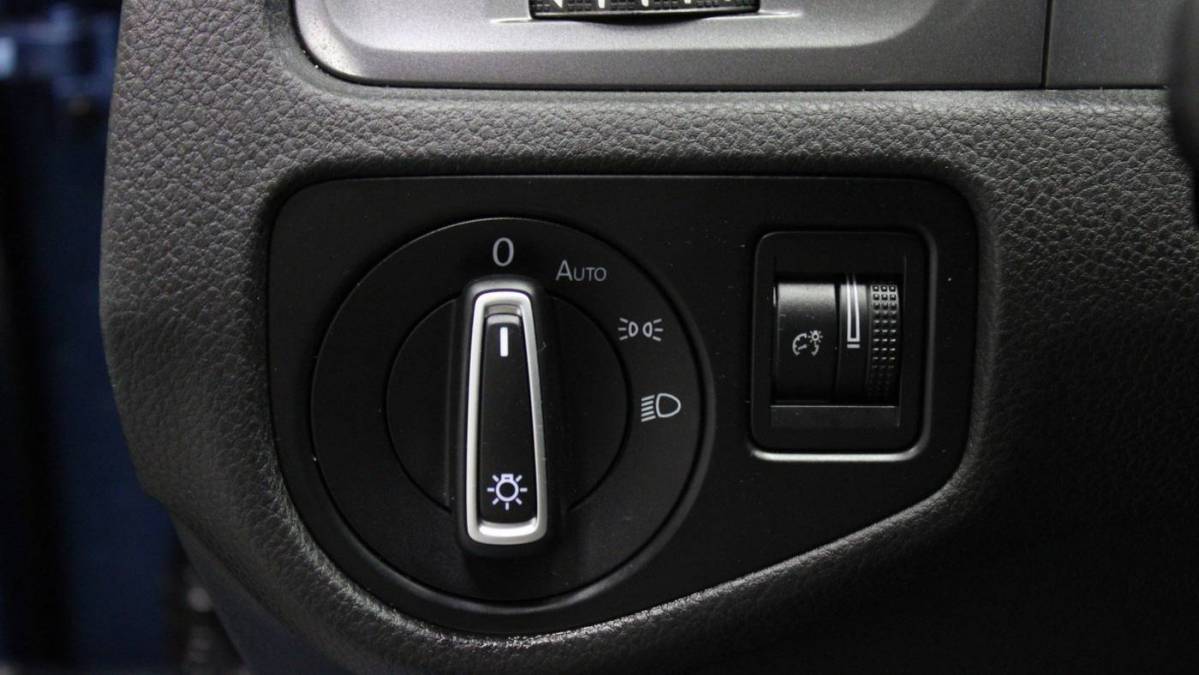 2015 Volkswagen e-Golf WVWPP7AU8FW907671