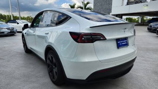 2021 Tesla Model Y 5YJYGDEE6MF082365