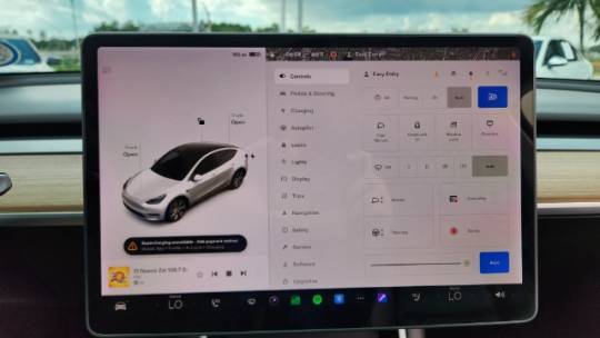 2021 Tesla Model Y 5YJYGDEE6MF082365