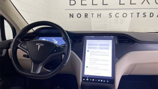 2018 Tesla Model X 5YJXCDE25JF132603