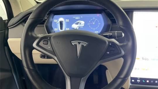 2018 Tesla Model X 5YJXCDE25JF132603