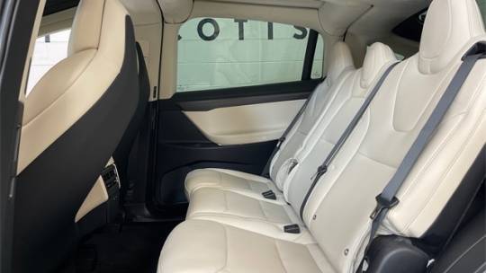 2018 Tesla Model X 5YJXCDE25JF132603