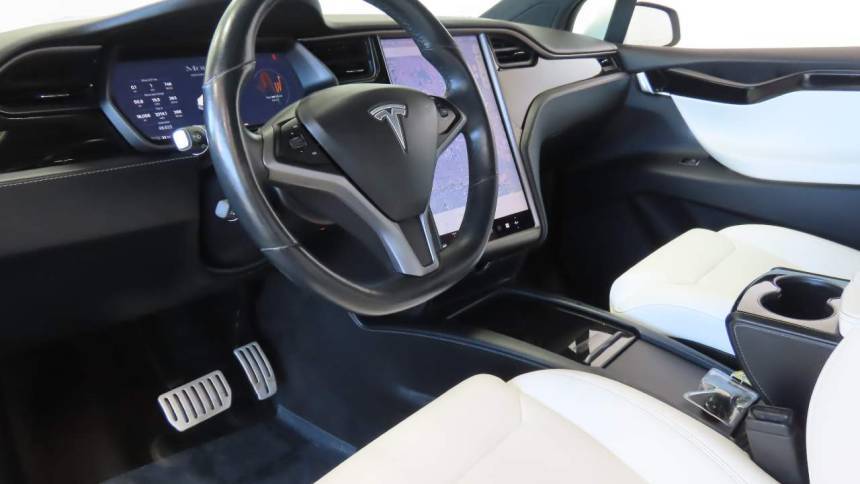 2020 Tesla Model X 5YJXCBE40LF217454