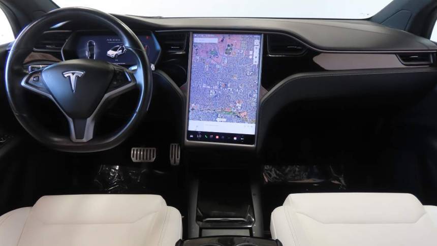 2020 Tesla Model X 5YJXCBE40LF217454