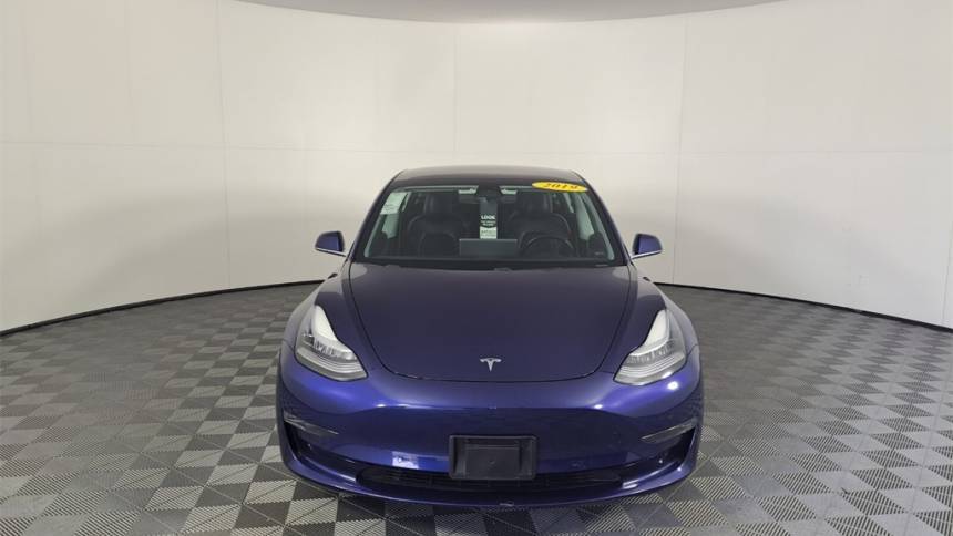 2019 Tesla Model 3 5YJ3E1EA0KF425888