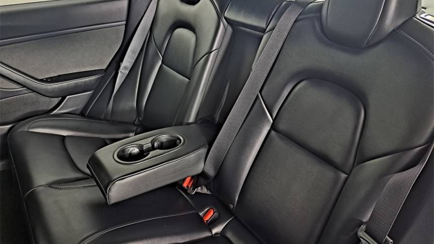 2019 Tesla Model 3 5YJ3E1EA0KF425888