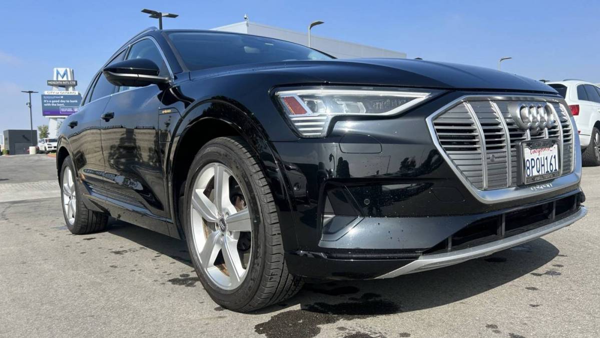 2019 Audi e-tron WA1LAAGEXKB024776
