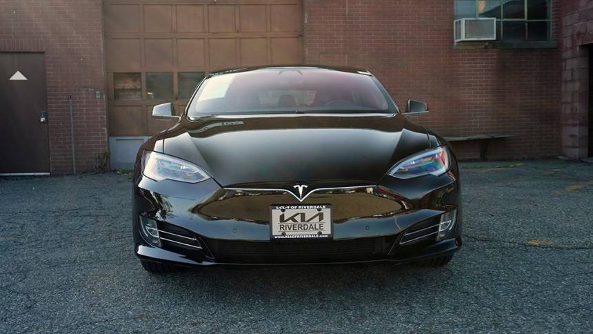 2018 Tesla Model S 5YJSA1E24JF288016