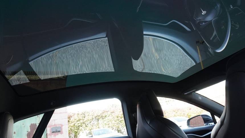 2018 Tesla Model S 5YJSA1E24JF288016