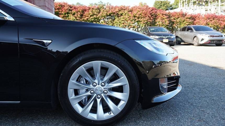 2018 Tesla Model S 5YJSA1E24JF288016