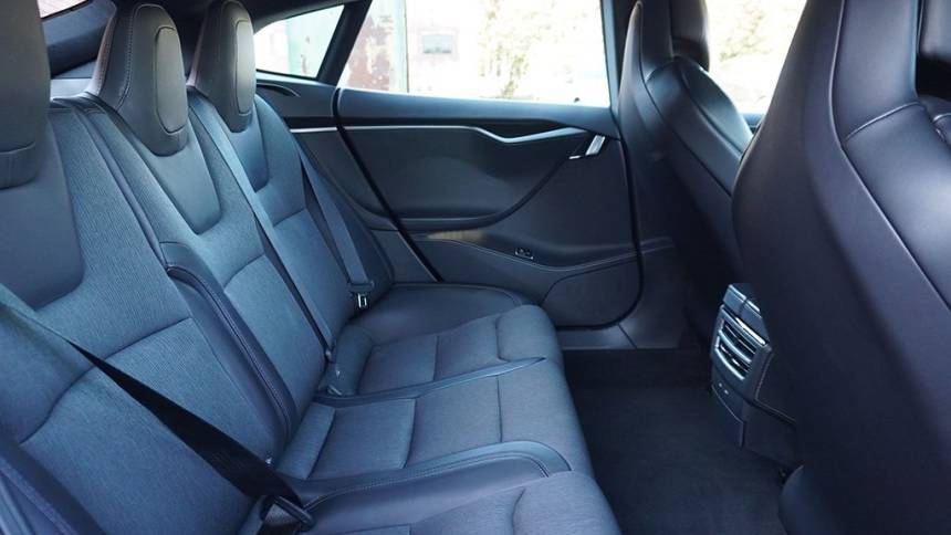 2018 Tesla Model S 5YJSA1E24JF288016