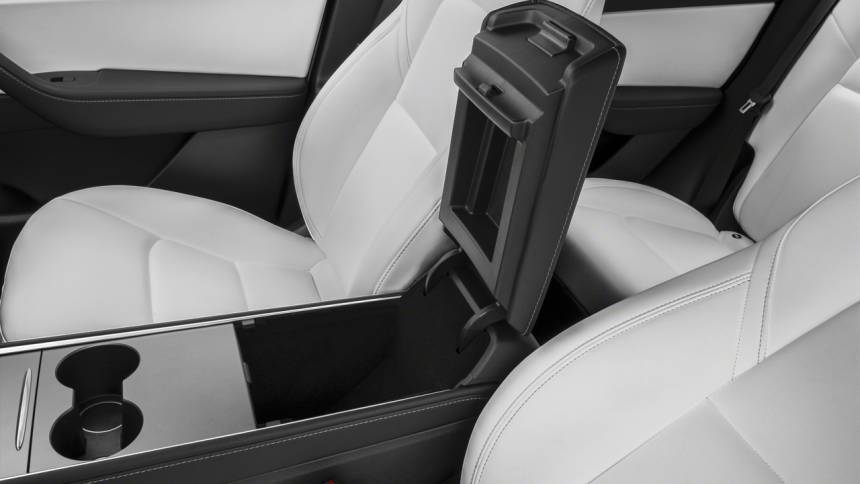 2021 Tesla Model Y 5YJYGDEE9MF087978