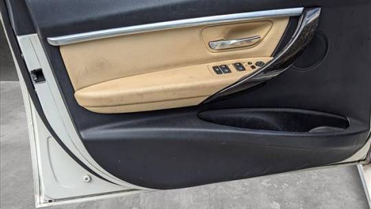 2017 BMW 3 Series WBA8E1C30HA159202