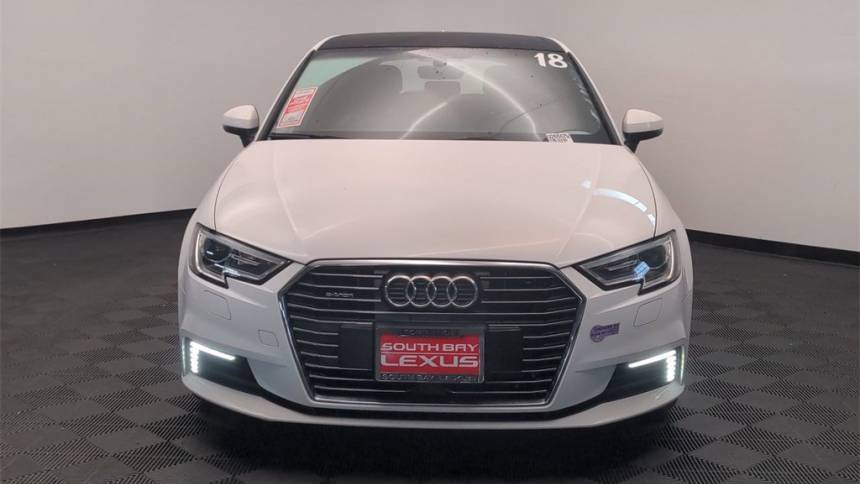 2018 Audi A3 Sportback e-tron WAUUPBFF8JA068253
