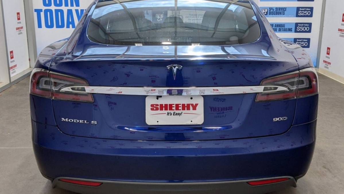 2016 Tesla Model S 5YJSA1E25GF130034
