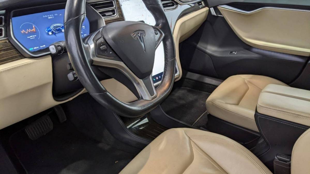 2016 Tesla Model S 5YJSA1E25GF130034