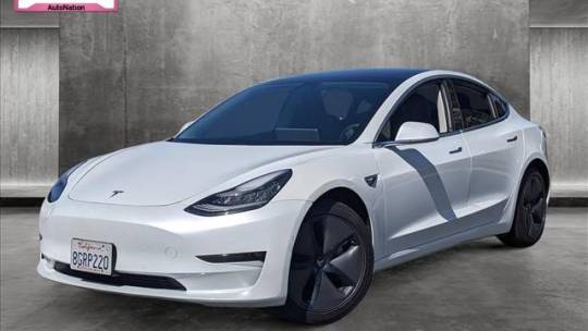 2018 Tesla Model 3 5YJ3E1EB4JF085247