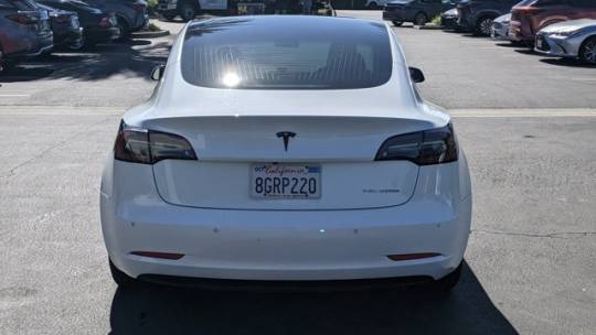 2018 Tesla Model 3 5YJ3E1EB4JF085247
