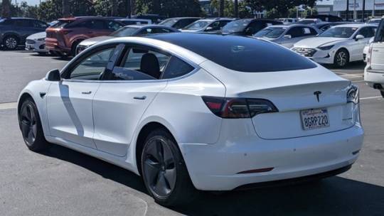 2018 Tesla Model 3 5YJ3E1EB4JF085247