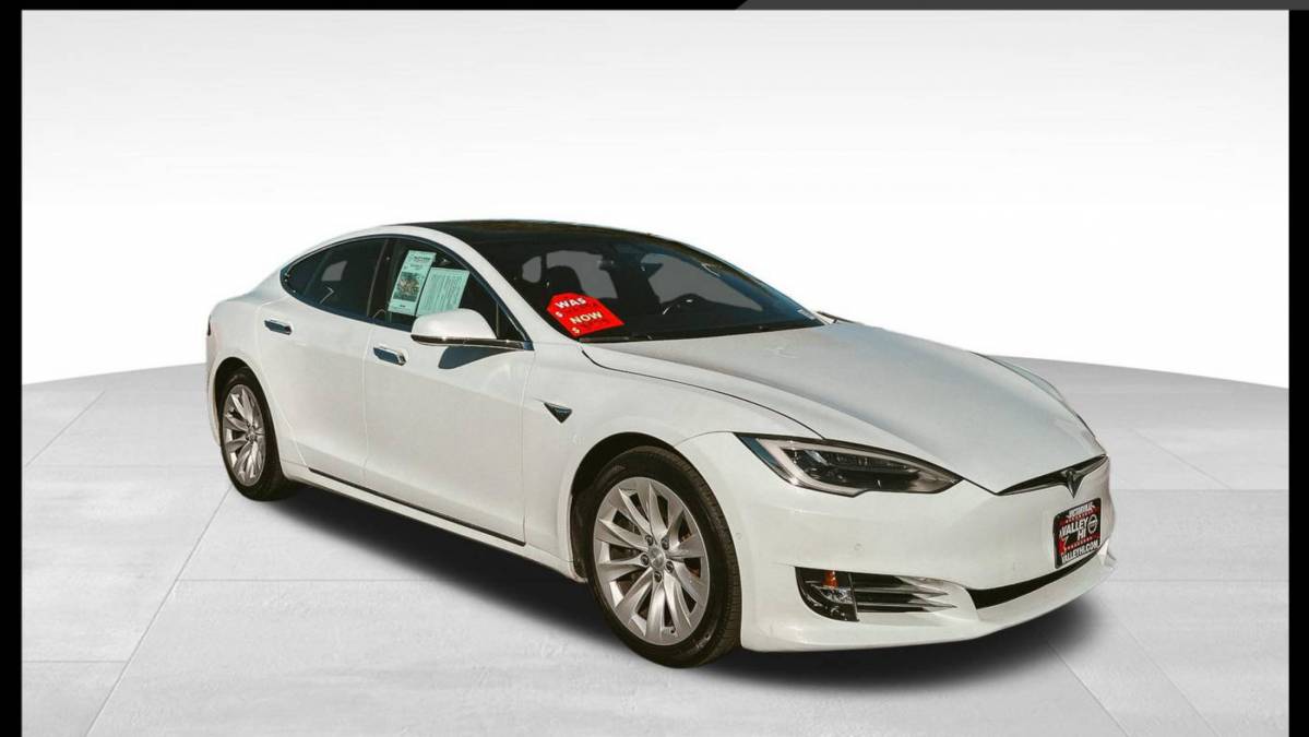 2018 Tesla Model S 5YJSA1E28JF281084