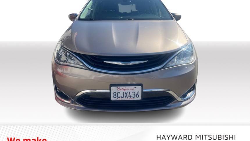 2018 Chrysler Pacifica Hybrid 2C4RC1L76JR157665
