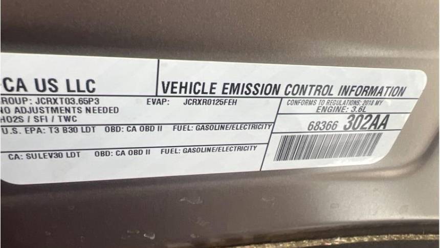 2018 Chrysler Pacifica Hybrid 2C4RC1L76JR157665